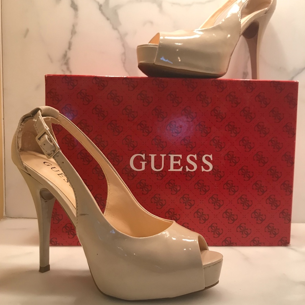 Guess Women’s Tan pumps